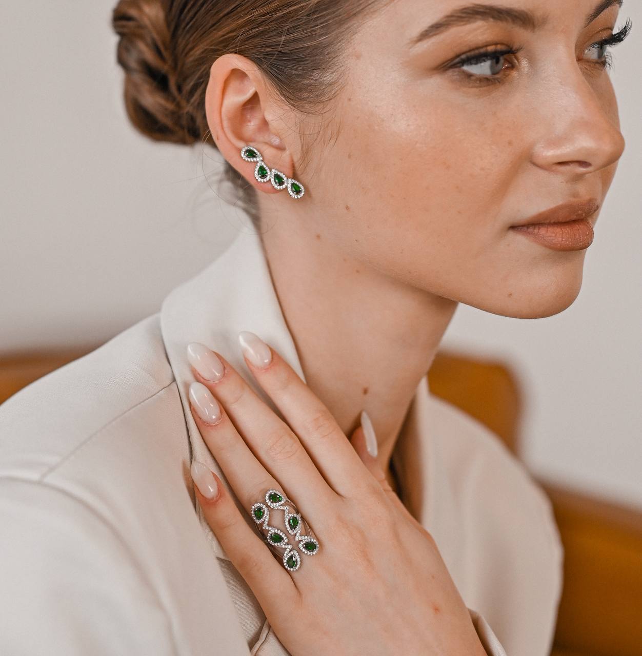 Pear-Shaped Vine Jewelry Set