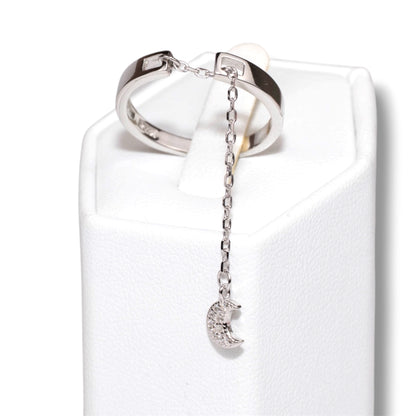Silver Ring Moon