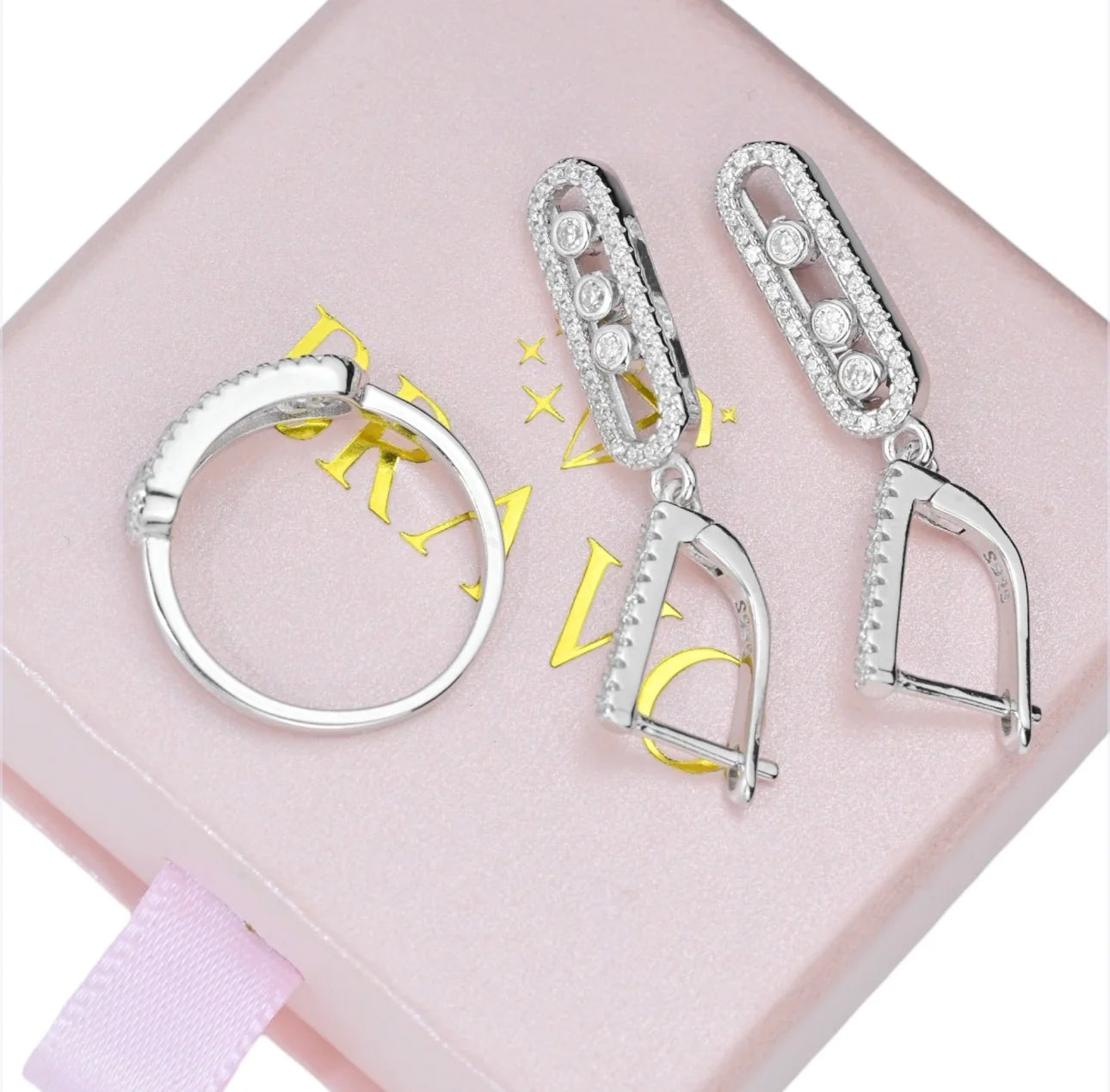 Silver Set with movable stones