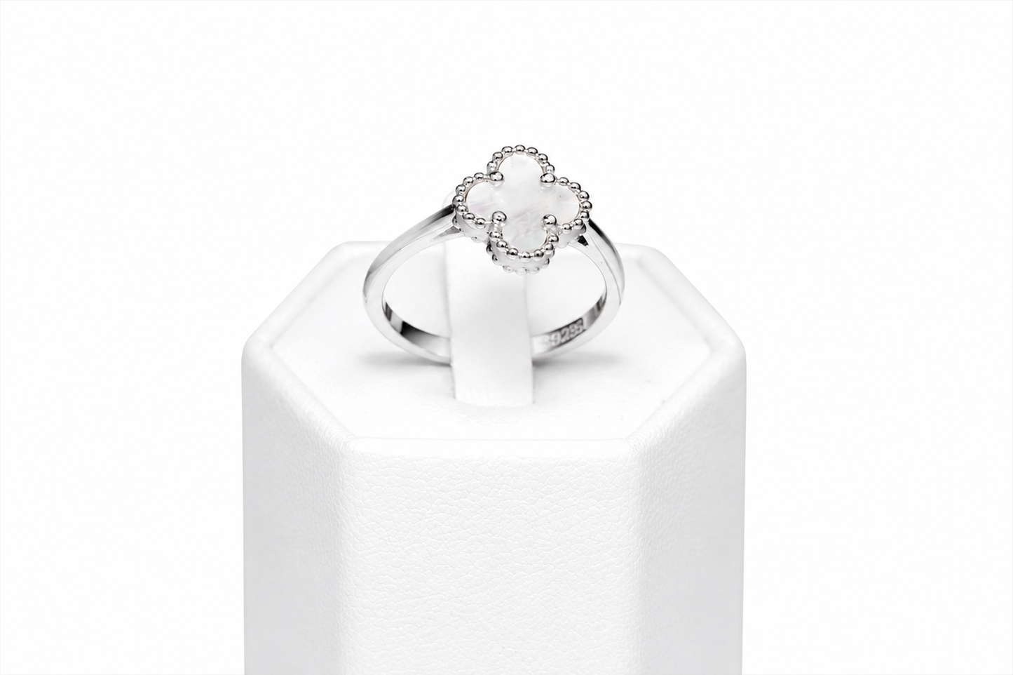 Silver Ring Clover Mother of Pearl