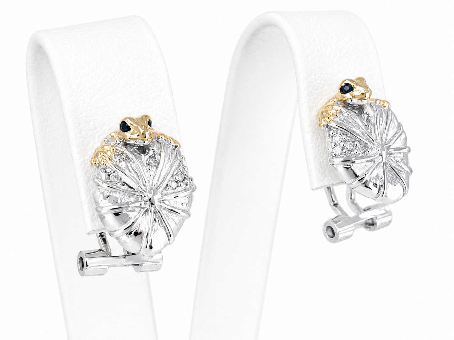 Little Golden Frog Jewelry Set (Earrings and Pendant)