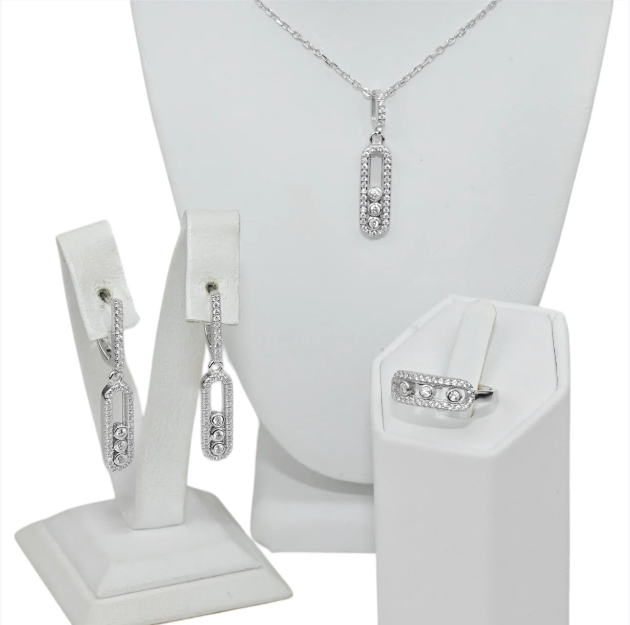 Silver Set with movable stones