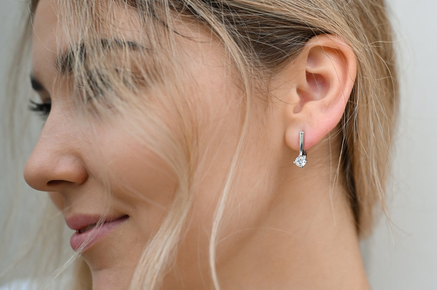 Earrings with Zirconia stones