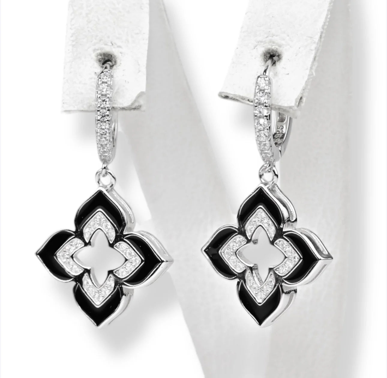 Silver Onyx Flowers Set
