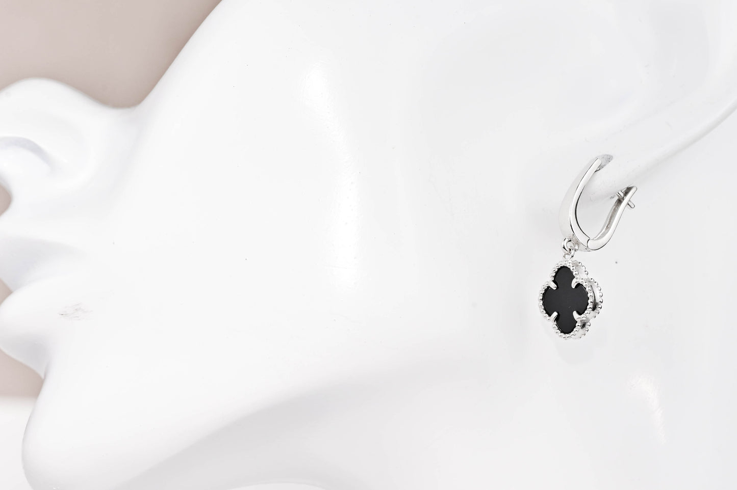 Silver Earrings Clover Onyx
