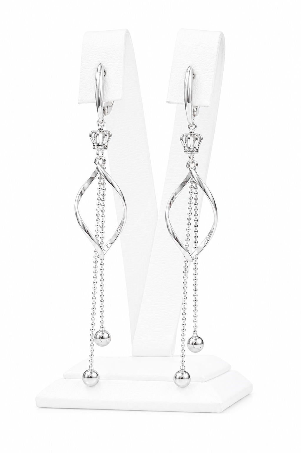 Dangle Earrings Queen