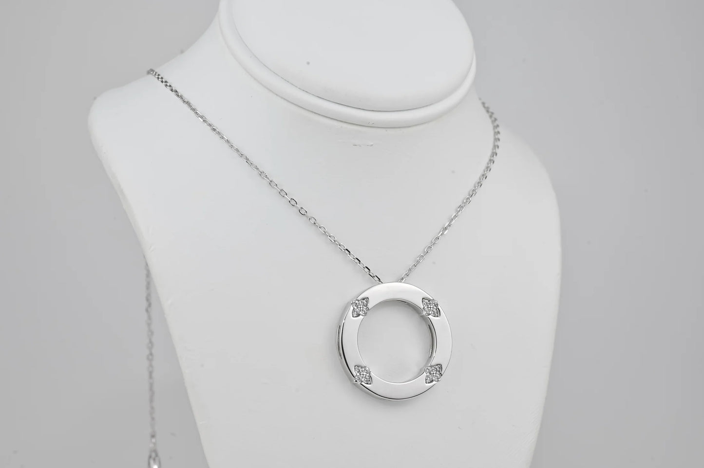 Silver Necklace Flowers