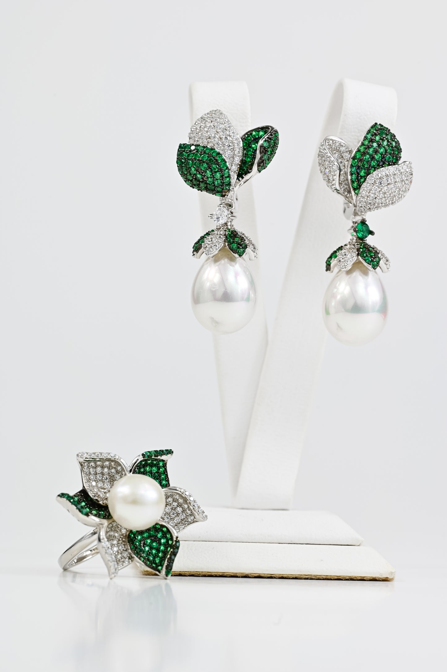 Green stones Set Pearl (Earrings&Ring)