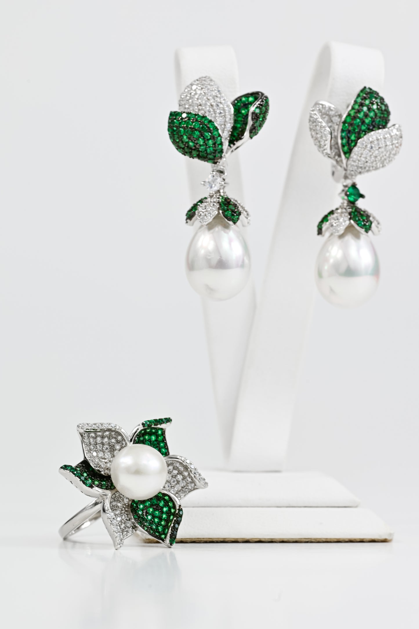 Green stones Set Pearl (Earrings&Ring)