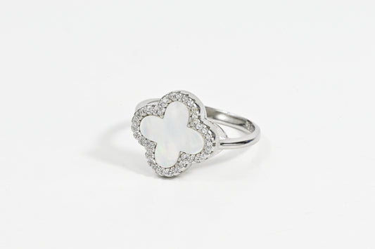 Ring Mother of Pearl clover