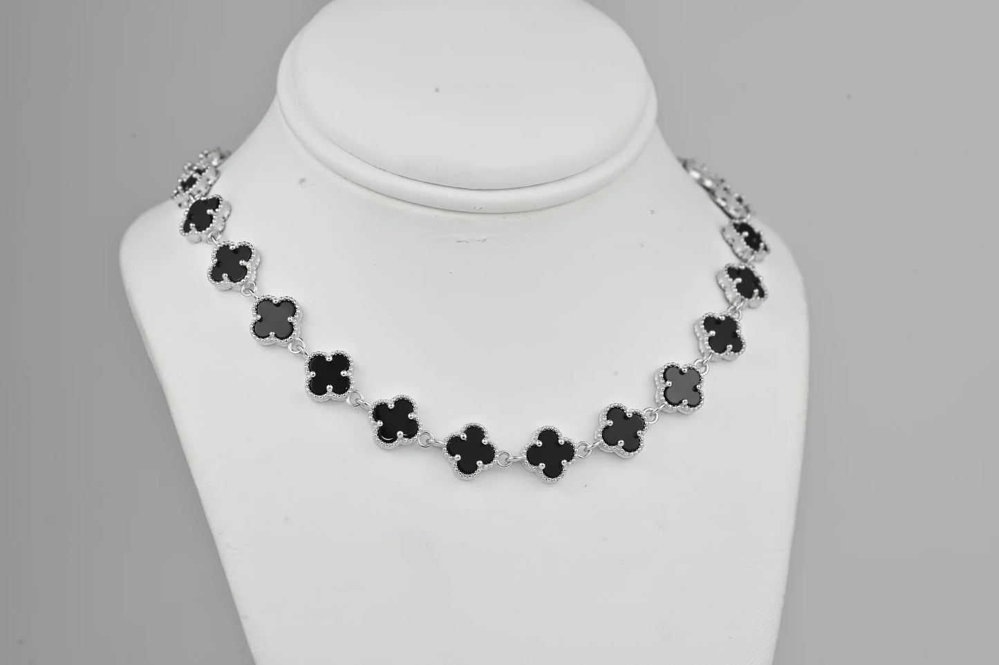 Silver Necklace Clover Onyx