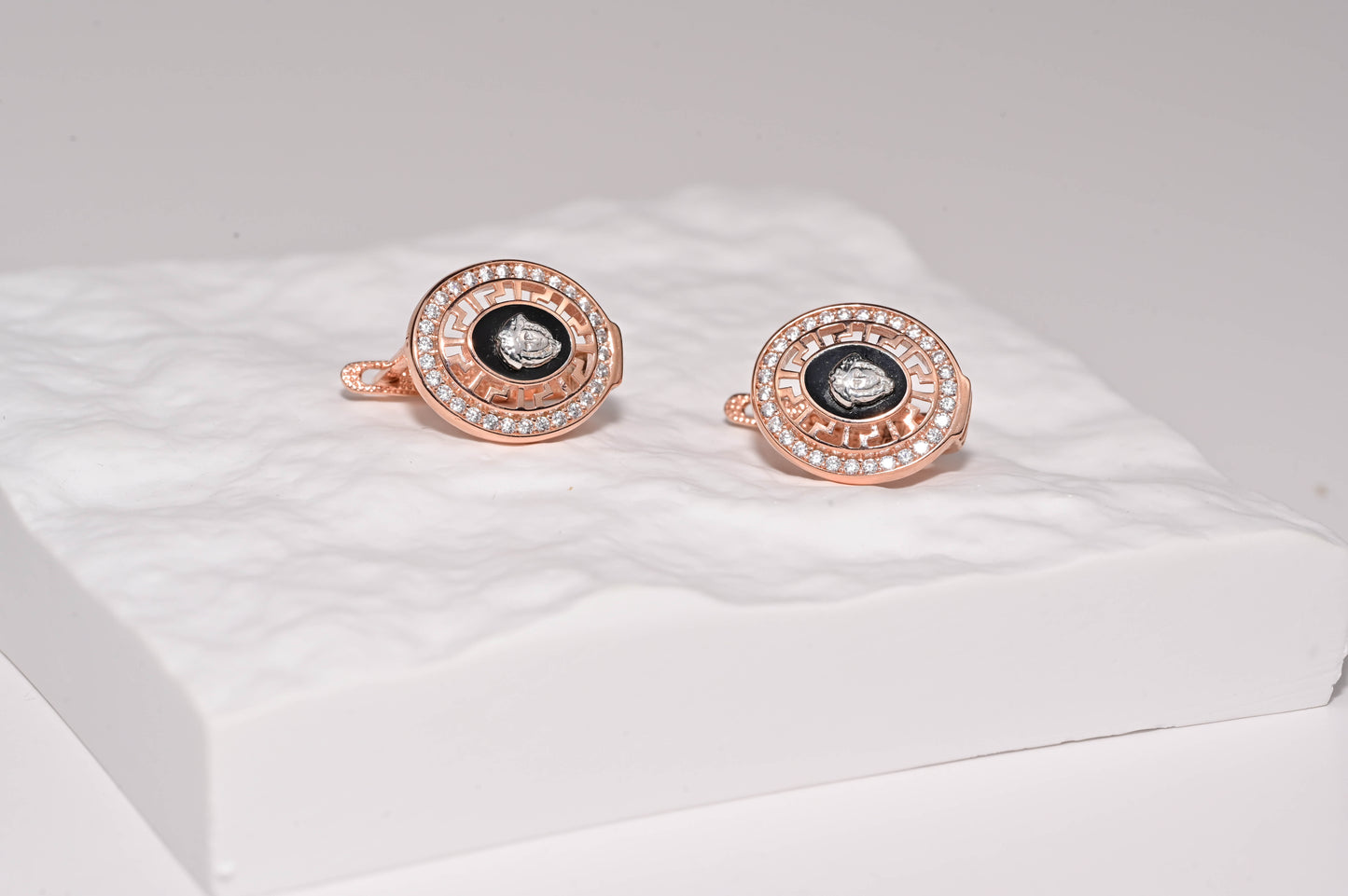Silver Earrings Round Design Rose Gold Plated