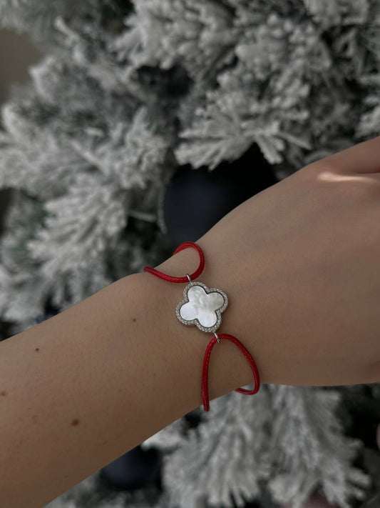 Bracelet Red Thread Mother of Pearl clover