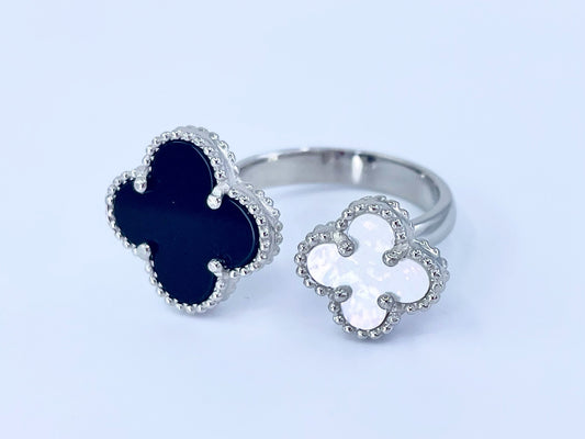 Onyx/Onyx & Pearl Double Clover Ring