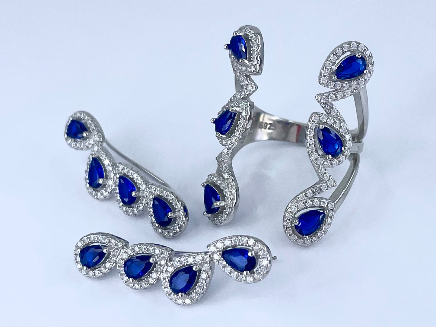 Pear-Shaped Vine Jewelry Set