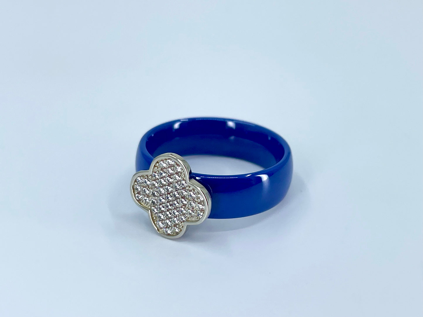 Bright Blue Clover Ceramic Ring