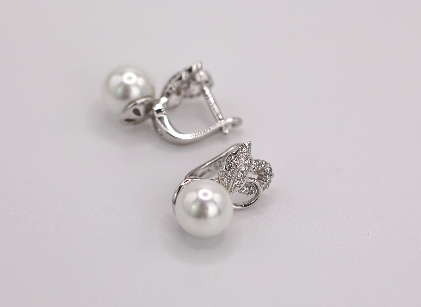 Set White Pearl with petals